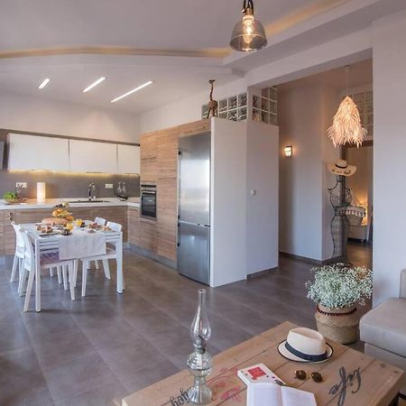 Ioanna Bayview Luxury Apartment Ierápetra エクステリア 写真