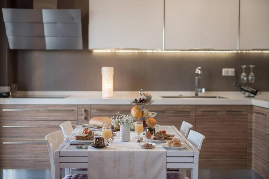 Ioanna Bayview Luxury Apartment Ierápetra エクステリア 写真